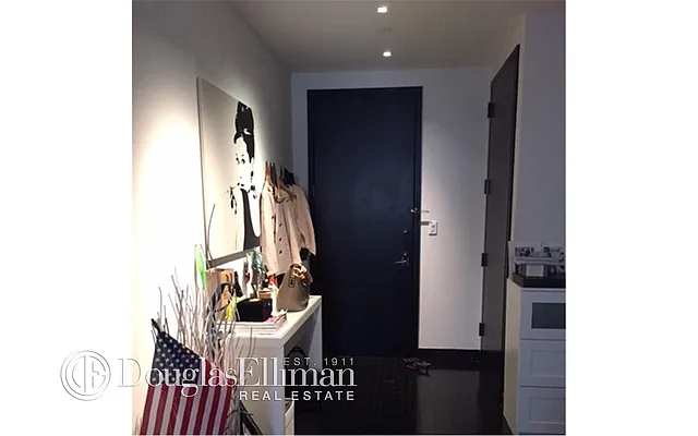 Rented by Douglas Elliman | media 14
