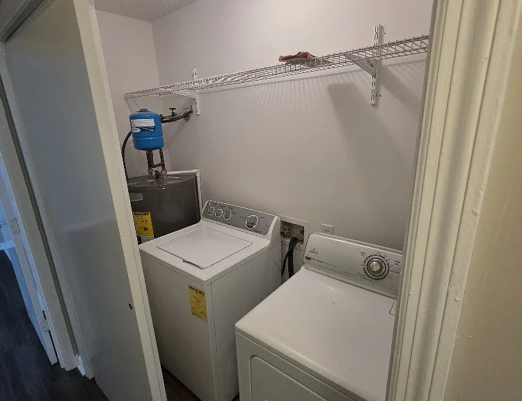 812 Shawnwood Cir — Photo 15