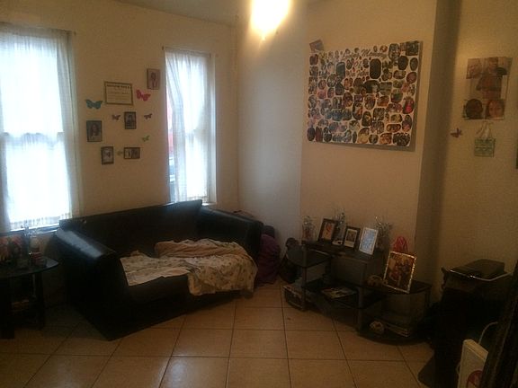 3rd image of 3052 Coral St