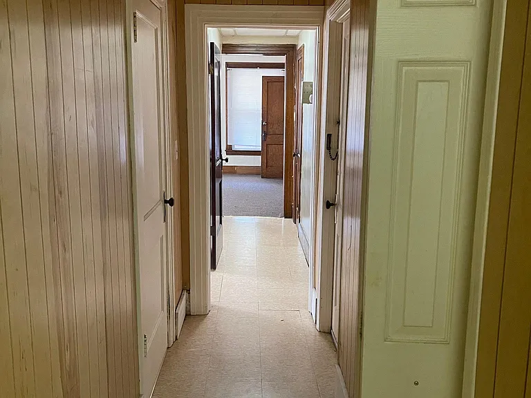 2011 W Erie Ave #A — Photo 4