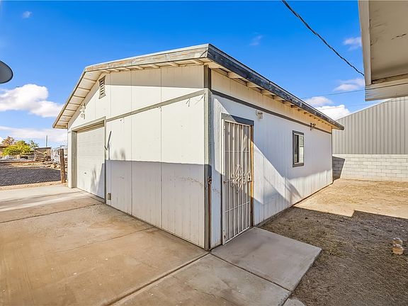 2nd image of 10285 S Hamilton Drive
