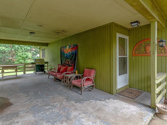 4th image of 7 Cochise Rd