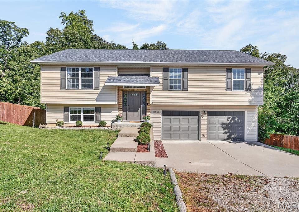 1st image of 15859 Tundra St