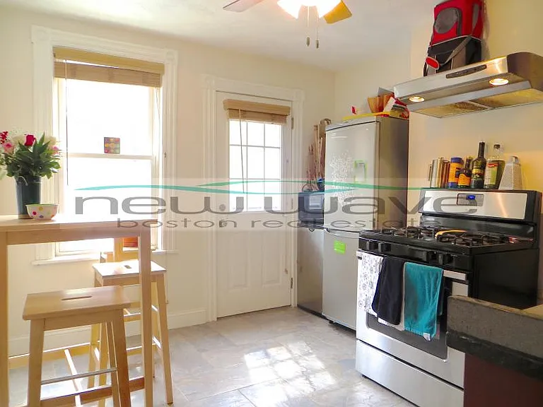 49 Saint Germain St #3 — Photo 6