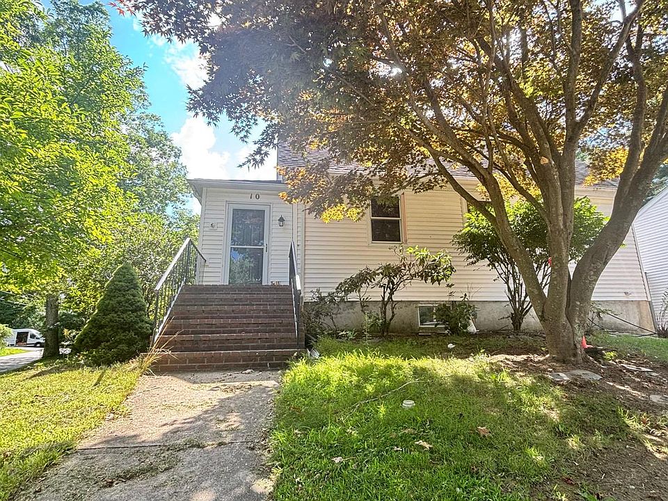 1st image of 10 Mellen St #10