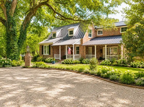 100 W Walker Dr, Summerville, SC 29483