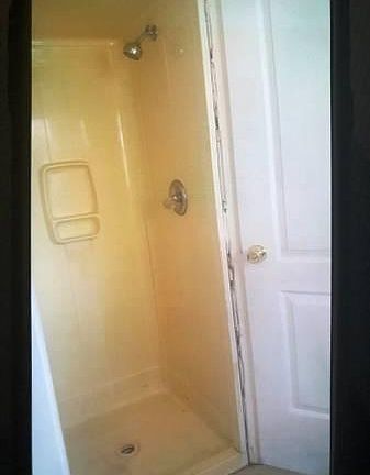 3rd image of 5115 Jefferson Ave APT 3