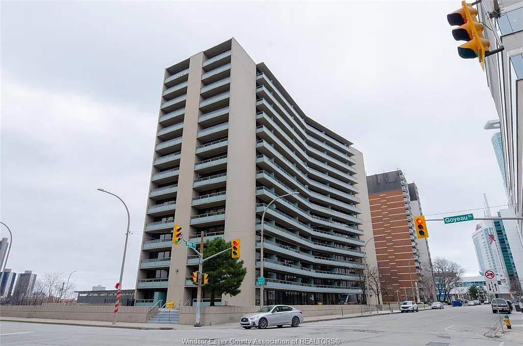 1 bed, 1.0 bath, $1,700 — Photo 1