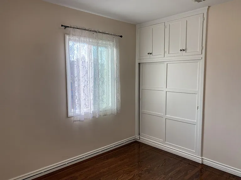 7810 Wilkinson Ave — Photo 12