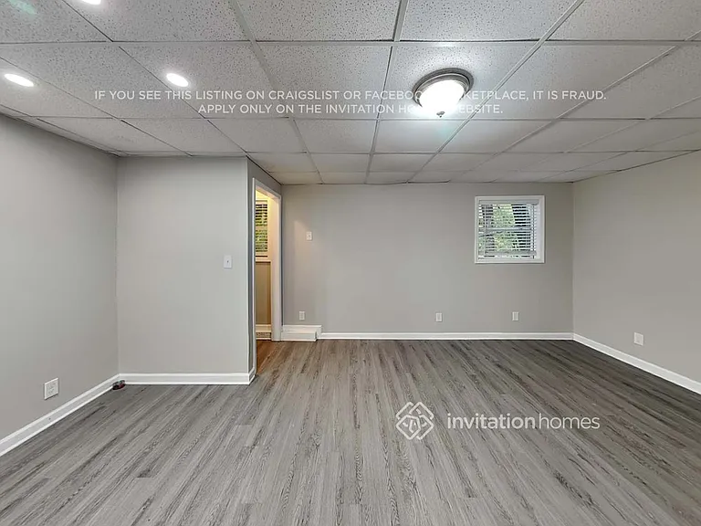 5545 Gibson Dr — Photo 5