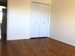 5392 65th Pl, Maspeth, NY 11378