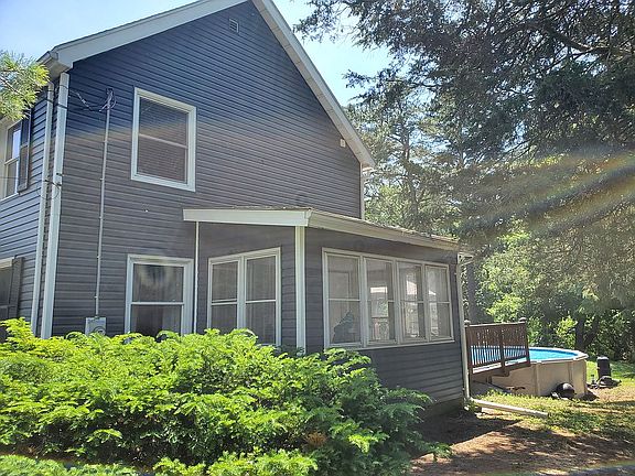Enclosed porch