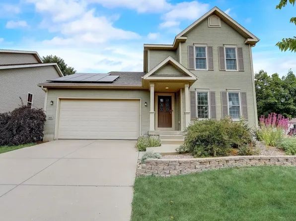 8816 Hollybush Ln, Verona, WI 53593