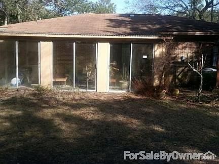 Sun porch
						:
						wisteria arbor just to the right the left is the fence gate to the carport!