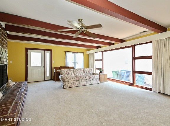 3rd image of 6055 W 93rd St