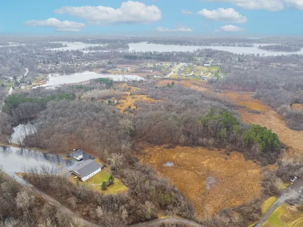 0 McCully Ln, Fenton, MI 48430