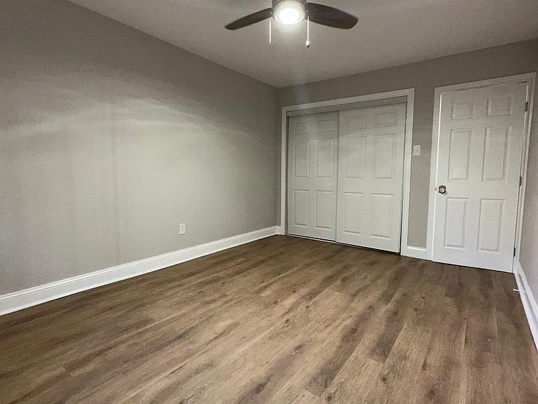 178 Elephant Rd — Photo 13