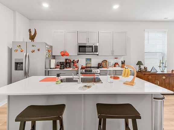 4th image of 767 Mickelson Way