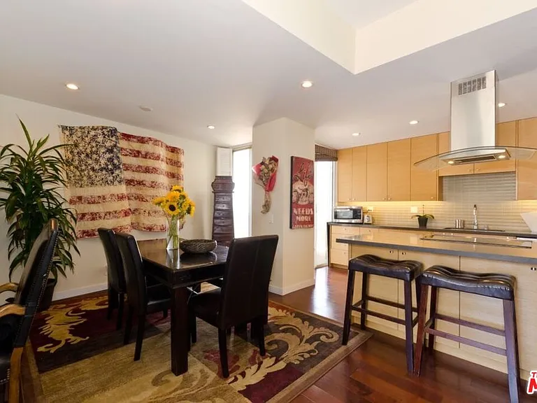 7250 Franklin Ave #901 — Photo 18
