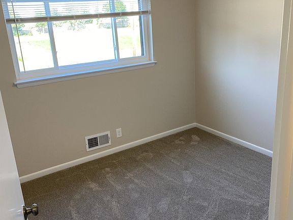 2nd image of 3027 W Ruskin Ct #6
