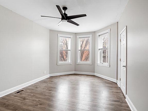 4th image of 4537-4539 Swan Ave #1-4537