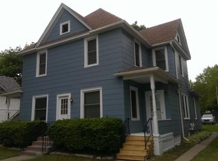 1616 Brown St, Bettendorf, IA 52722