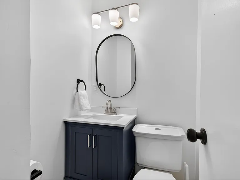 1553 Cove Ln — Photo 29