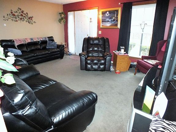 2nd image of 477 Clairbrook Ave