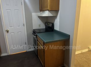 145 E Main St #6, Lisbon, IA 52253