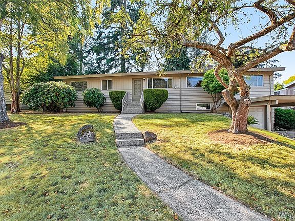 3rd image of 2515 156th Ave SE