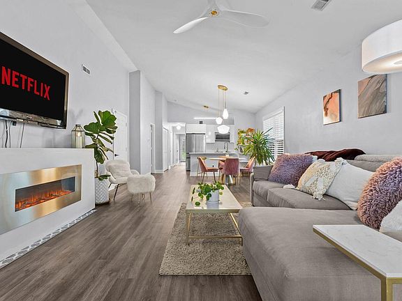 3rd image of 2804 Sullivans Trce
