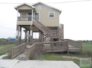 1031 Gayle St, Pt Bolivar, TX 77650