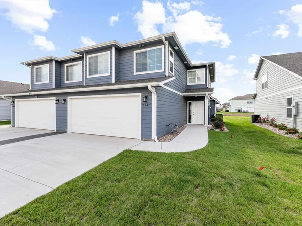 2746 Amelia Ln, Salina, KS 67401