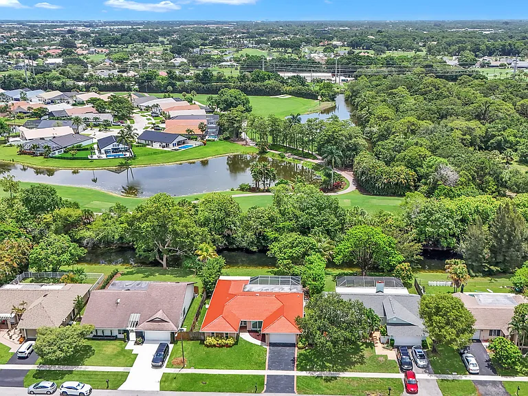 21452 Woodchuck Ln — Photo 42