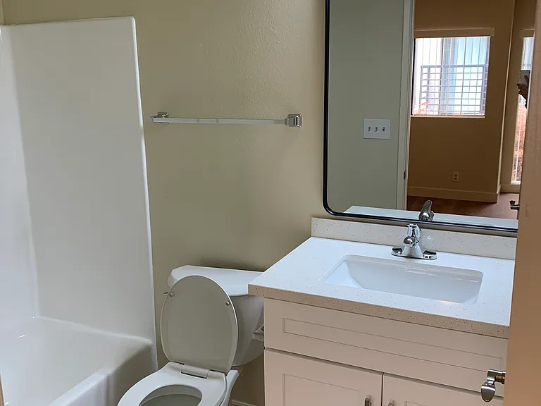 338 Salem St #202 — Photo 10