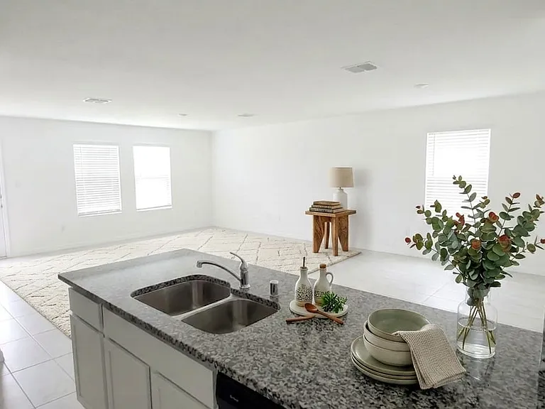 1115 Arborwood Dr — Photo 6