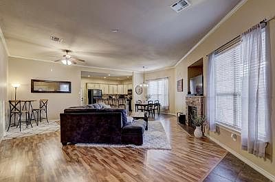 5th image of 1837 Cedar Creek Ct