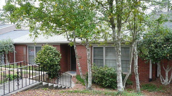 1st image of 6429 Deerings Ln