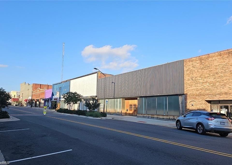 1st image of 227 S Scales St