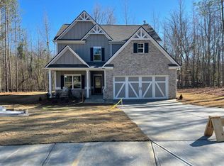 82 Laurel Cove Dr, Hoschton, GA 30548