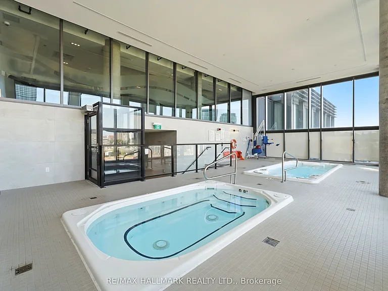 5 Wellington St S #1406 — Photo 27