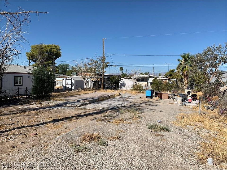 2nd image of 2225 Clinton Ln