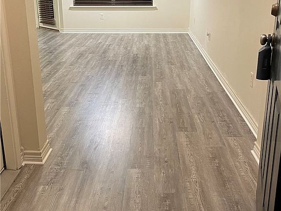 4th image of 1425 W Villa Maria Rd Unit 602