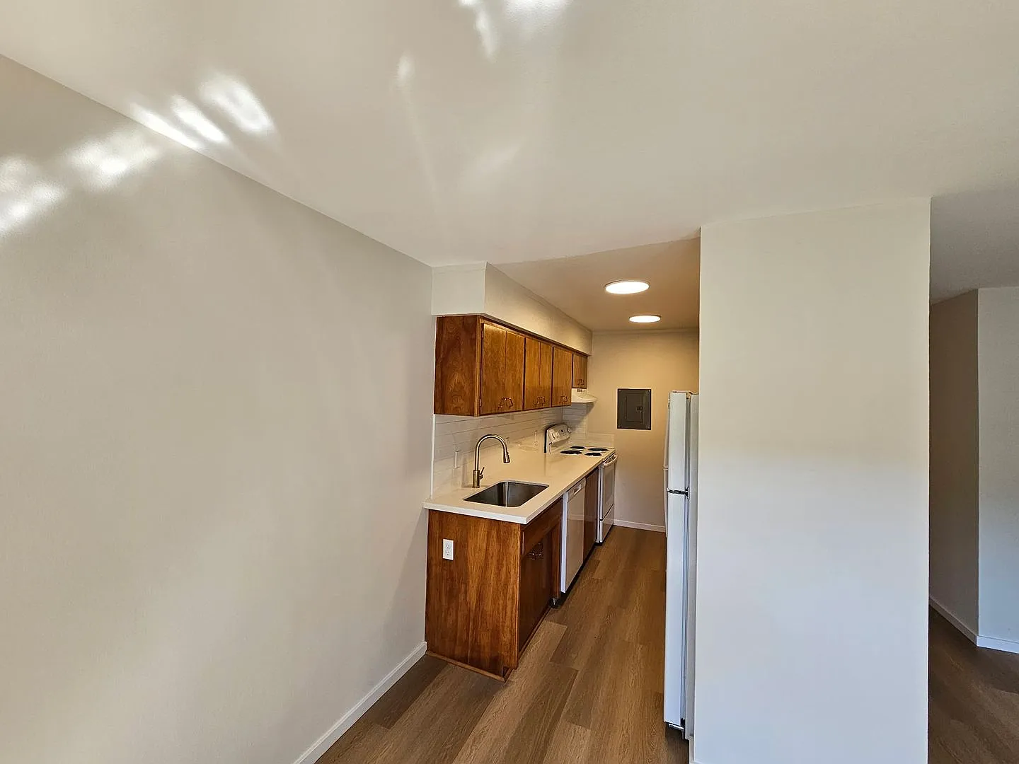 Willo Apartments — Photo 2