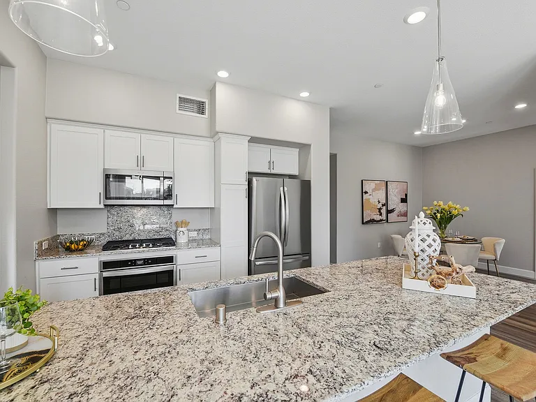 3027 Manuel St #4 — Photo 28