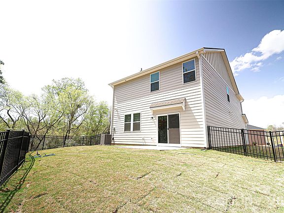 2nd image of 4982 Twin River Dr