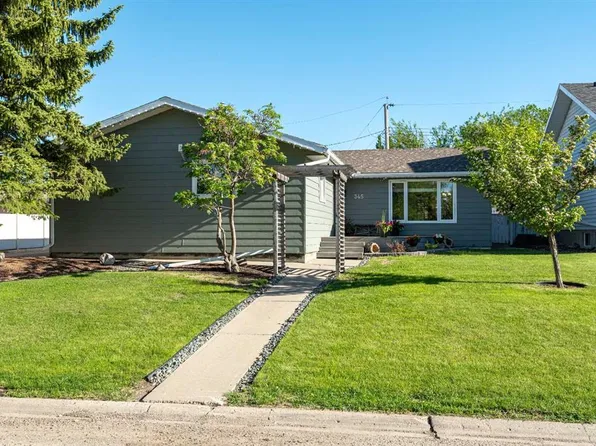 345 N 9th St SE, Three Hills, AB T0M 2A0