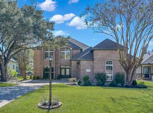 131 Monterrey Rd E, Montgomery, TX 77356