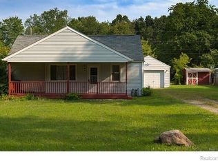 45148 Robson Rd, Van Buren Township, MI 48111