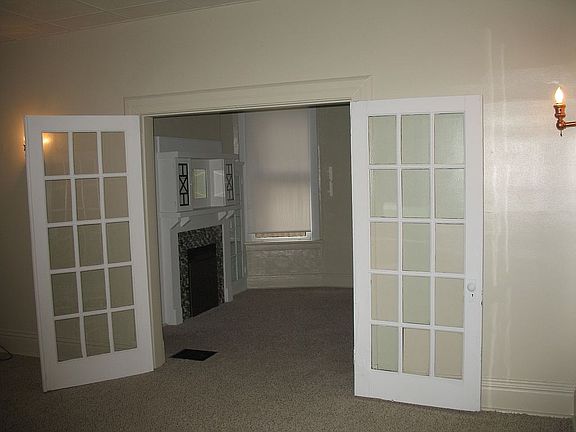 4th image of 484 Teece Ave